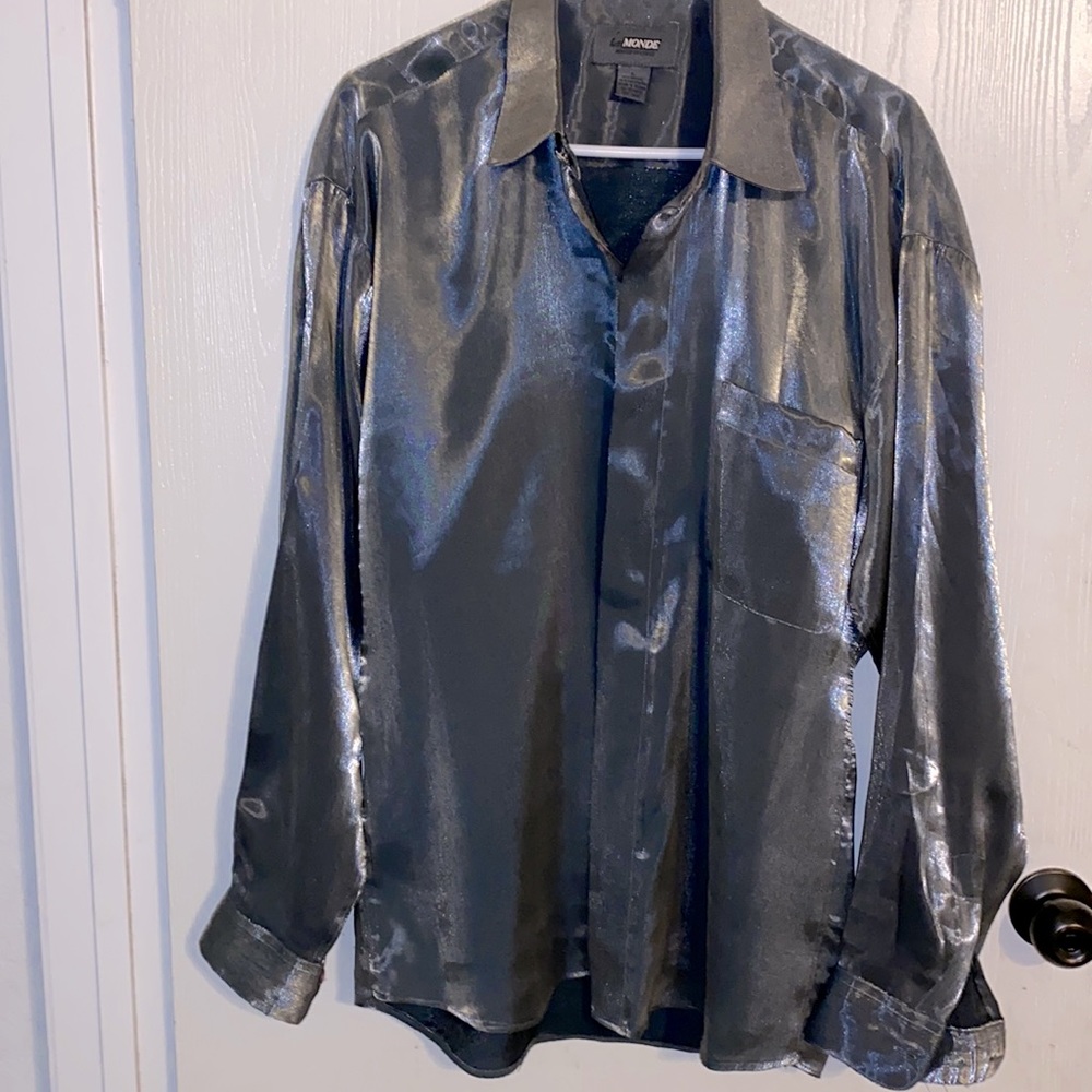 Long sleeve dress shirt